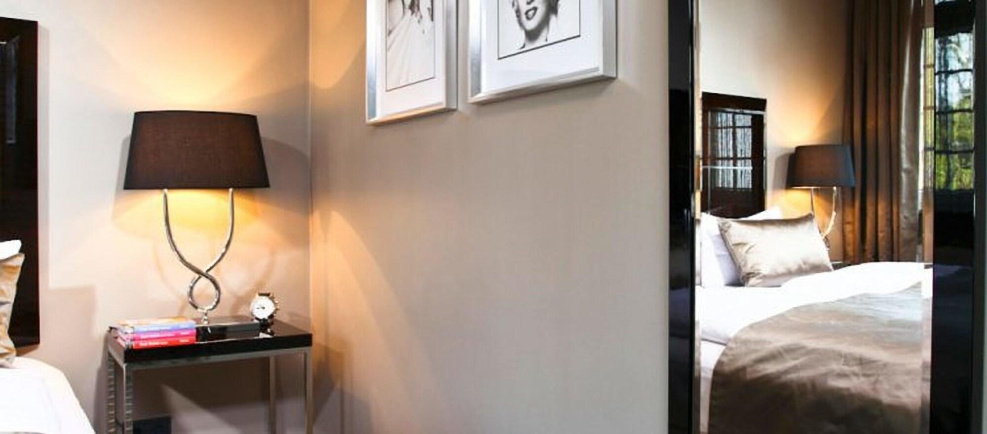 Boutique Hotel Poppenbuetteler Hof Amburgo Esterno foto