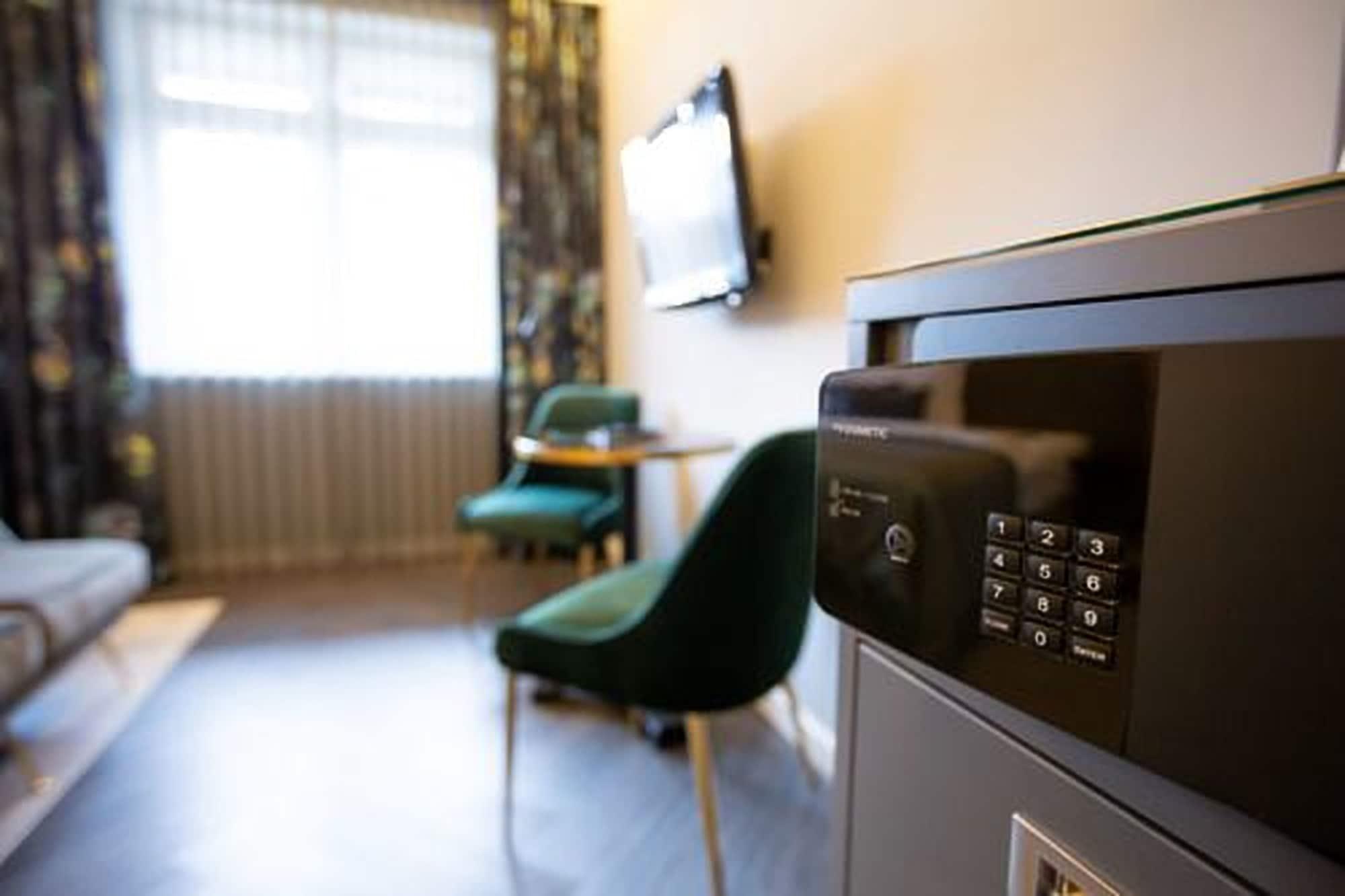 Boutique Hotel Poppenbuetteler Hof Amburgo Esterno foto