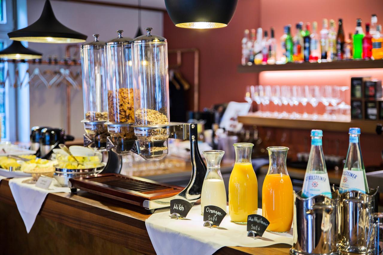 Boutique Hotel Poppenbuetteler Hof Amburgo Esterno foto