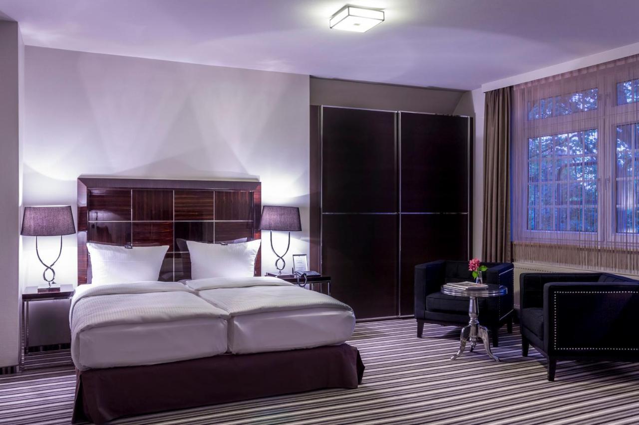 Boutique Hotel Poppenbuetteler Hof Amburgo Esterno foto