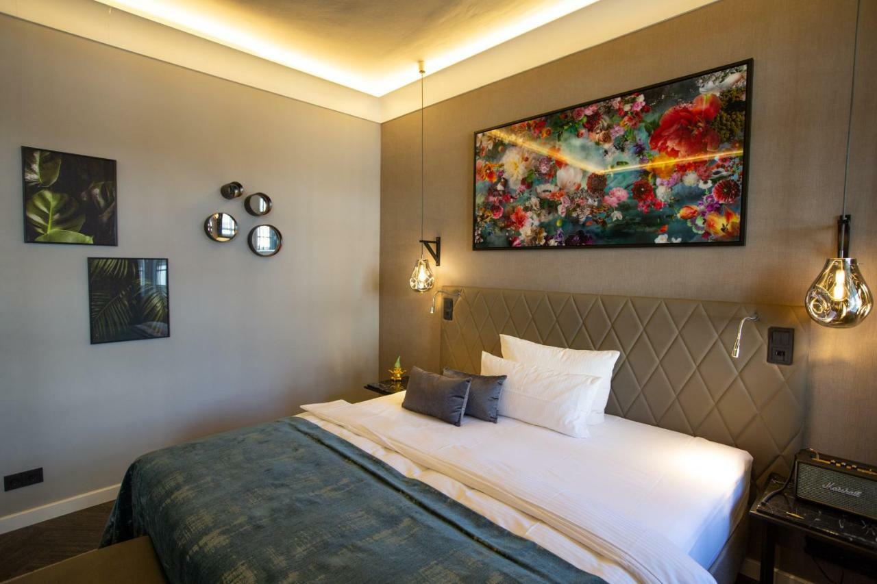 Boutique Hotel Poppenbuetteler Hof Amburgo Esterno foto